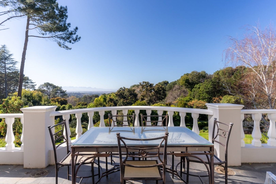 4 Bedroom Property for Sale in Constantia Western Cape